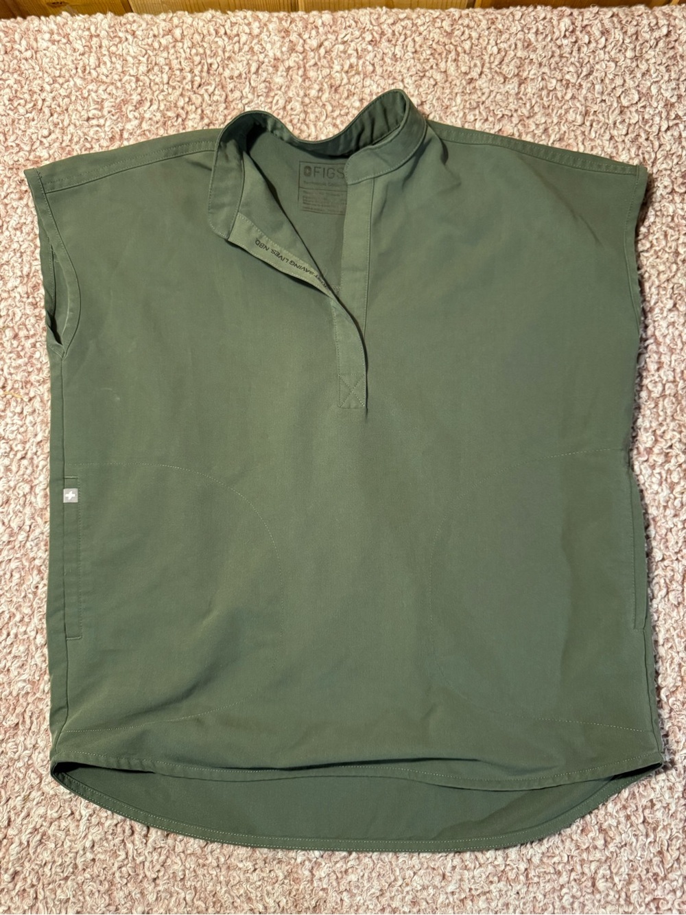 FIGS Olive Green Scrub Top Size XXS